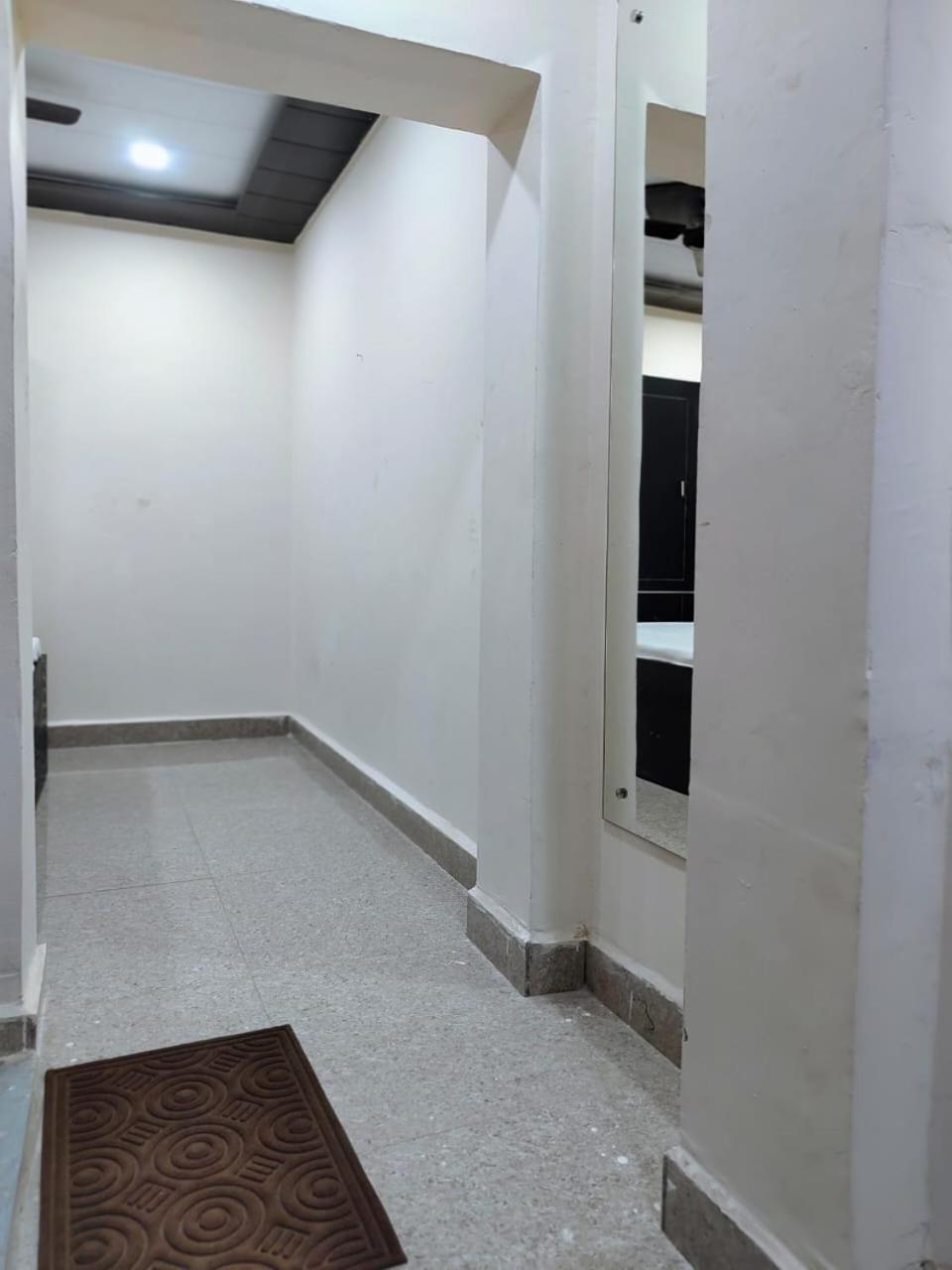 Hotel Crystal Dreams Mathura Εξωτερικό φωτογραφία