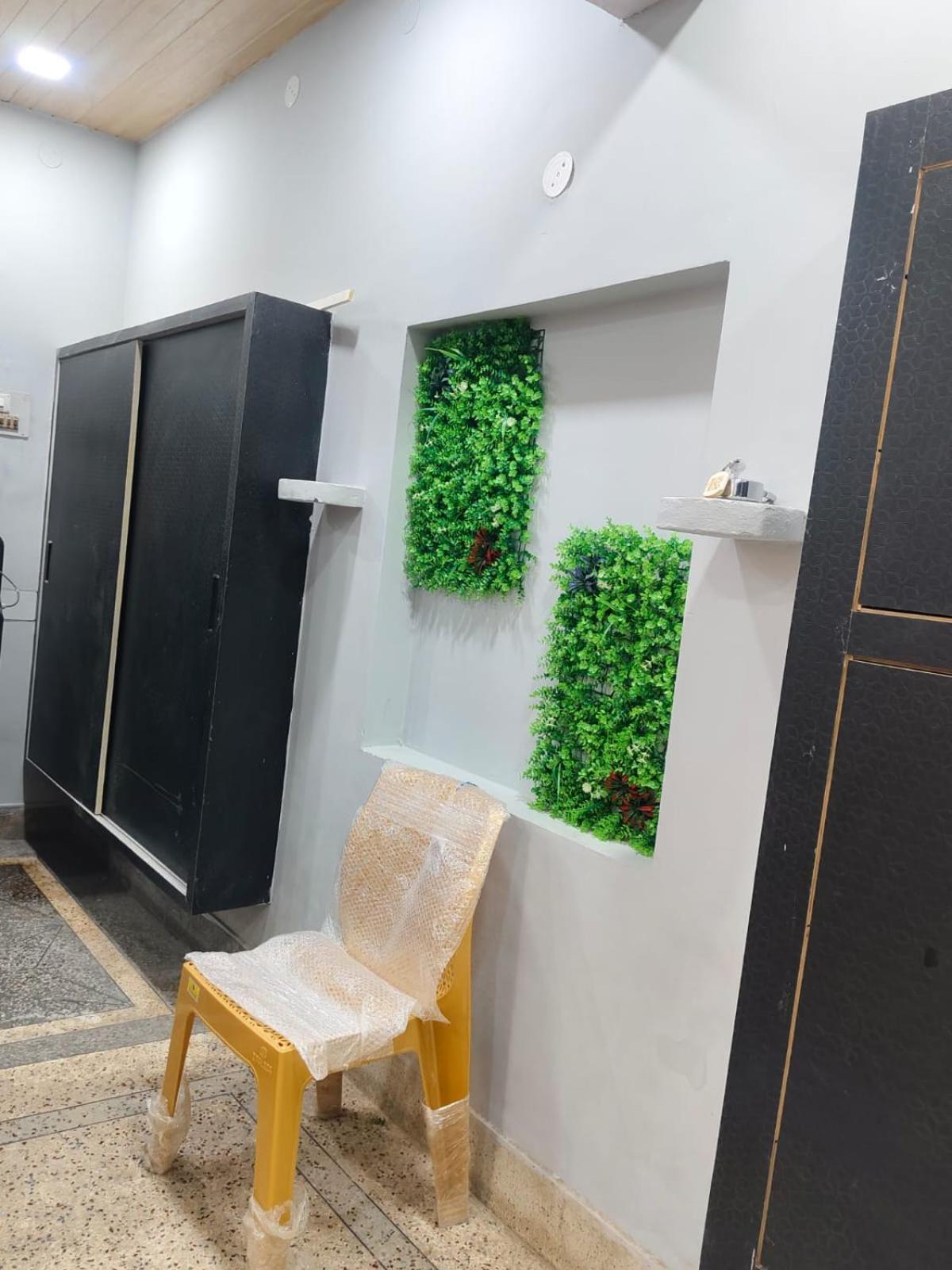 Hotel Crystal Dreams Mathura Εξωτερικό φωτογραφία